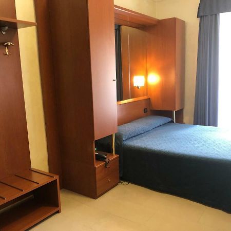 Hotel Aurora Μιλάνο Εξωτερικό φωτογραφία