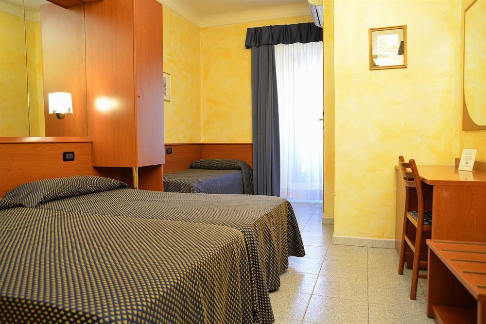 Hotel Aurora Μιλάνο Εξωτερικό φωτογραφία
