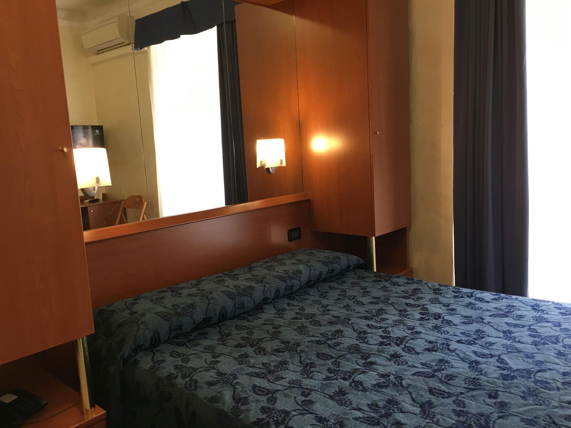 Hotel Aurora Μιλάνο Εξωτερικό φωτογραφία