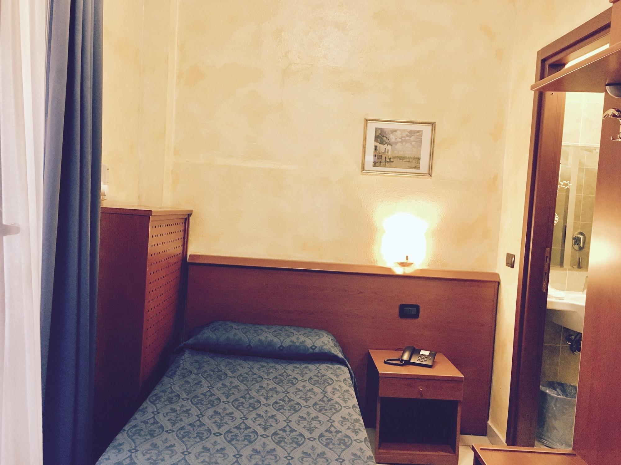 Hotel Aurora Μιλάνο Εξωτερικό φωτογραφία