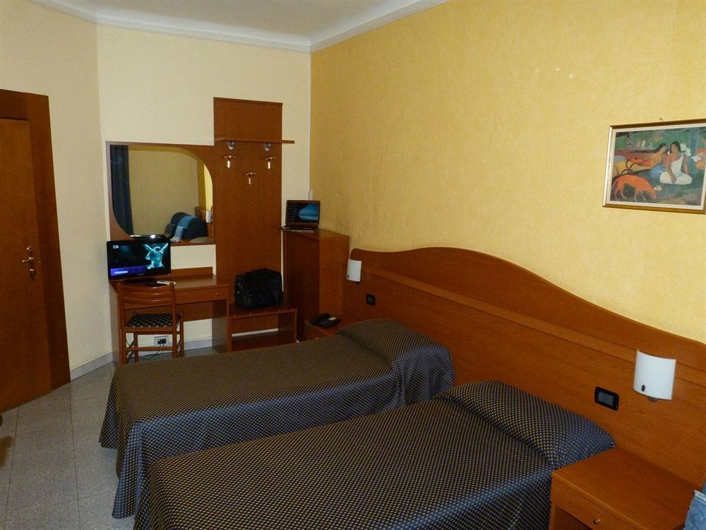 Hotel Aurora Μιλάνο Εξωτερικό φωτογραφία
