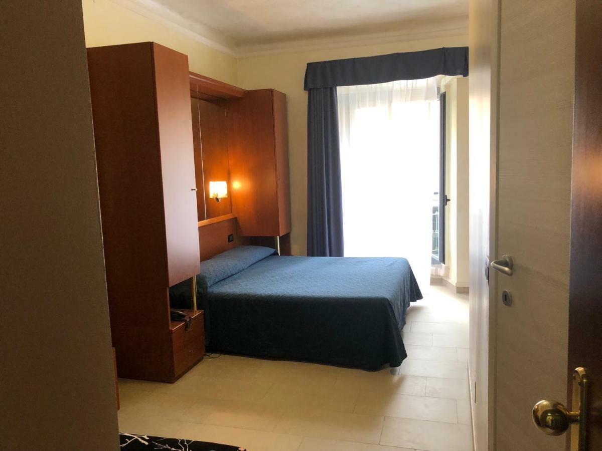 Hotel Aurora Μιλάνο Εξωτερικό φωτογραφία