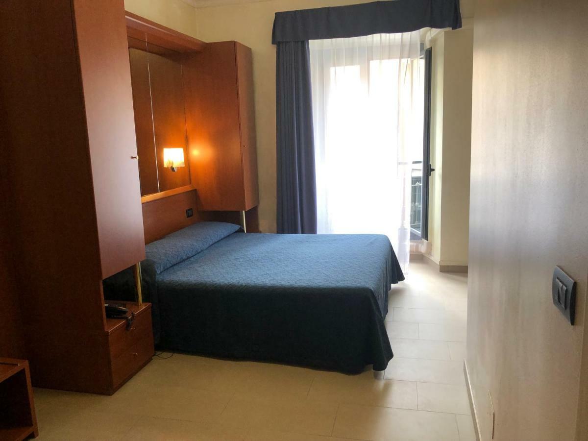 Hotel Aurora Μιλάνο Εξωτερικό φωτογραφία